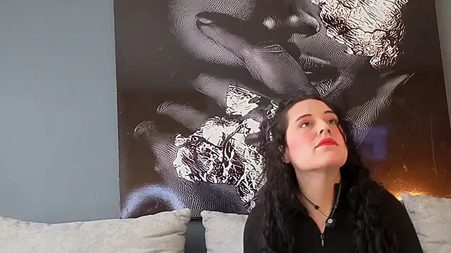 nadescomthxx online show from November 29, 2025, 2:50 pm