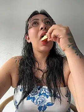 my-kitty online show from July 18, 2026, 10:18 pm