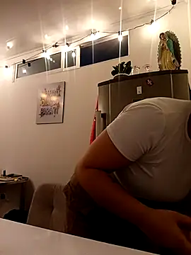 Snapshot of my-kitty chatting on February 6, 2026, 11:56 pm my-kitty online show from February 6, 2026, 11:56 pm