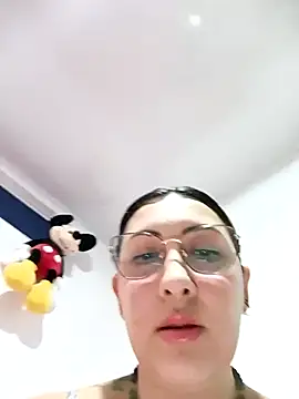 my-kitty online show from November 9, 2025, 11:42 pm