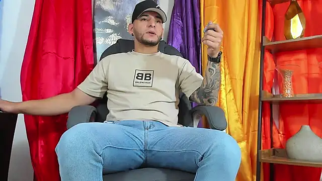 Snapshot of iandygrasso chatting on March 9, 2025, 10:19 am iandygrasso online show from March 9, 2025, 10:19 am