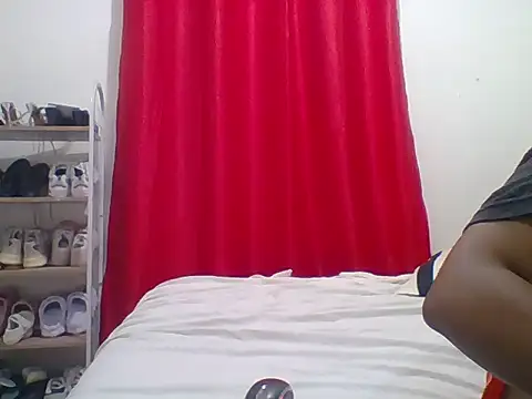 sexy  candyy online show from January 14, 2026, 9:07 pm