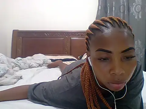 sexy  candyy online show from September 9, 2025, 4:38 pm