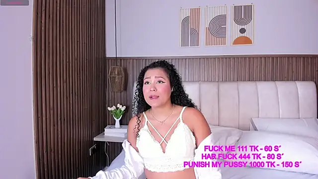 Snapshot of Ashleyy23x chatting on May 16, 2026, 7:35 pm Ashleyy23x online show from May 16, 2026, 7:35 pm