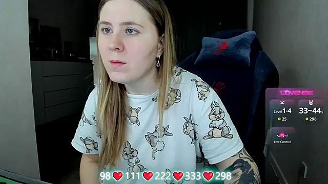 Olivia Munk online show from February 11, 2026, 7:19 am