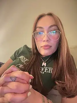 MichelleFerry  online show from December 16, 2024, 4:34 am