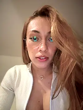 MichelleFerry  online show from September 12, 2025, 2:23 am