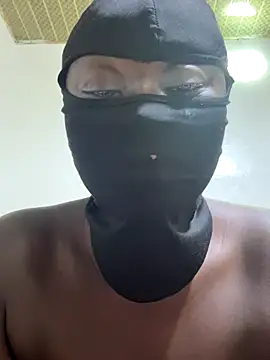 sweet1111 online show from November 29, 2025, 3:50 am