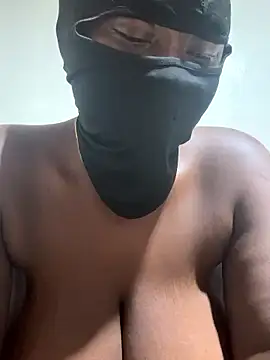 Snapshot of sweet1111 chatting on February 8, 2026, 12:14 pm sweet1111 online show from February 8, 2026, 12:14 pm