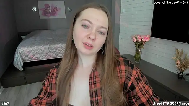 LizaGost online show from June 18, 2026, 11:26 am