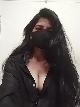 Shuttii 25 online show from March 6, 2025, 5:43 pm