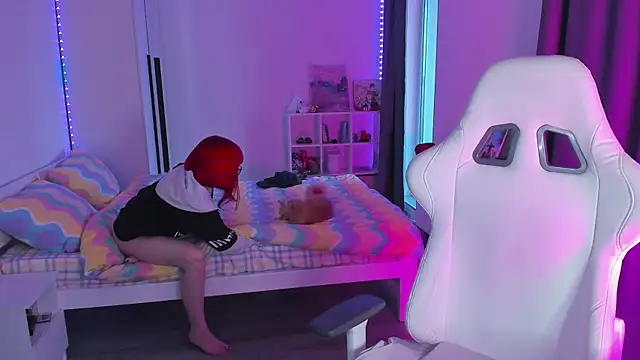 Yumi Youkai online show from January 27, 2025, 7:56 am