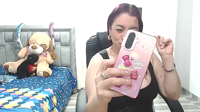 LAURA CRAIZY online show from September 24, 2025, 2:29 am