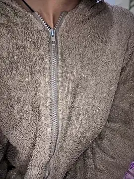 PARI Hun online show from January 5, 2025, 12:20 am