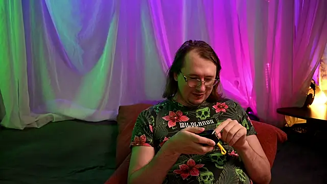 Claudia and elon  online show from June 1, 2026, 6:02 am