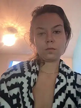 BabyNila online show from October 10, 2025, 6:03 am