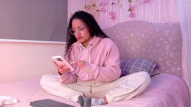 Snapshot of DAHLIA_BROWNIE chatting on February 21, 2026, 4:25 am DAHLIA BROWNIE online show from February 21, 2026, 4:25 am