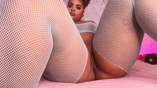 jones maddy  online show from October 8, 2025, 11:56 am