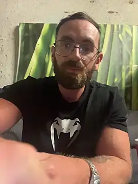 sexyeyeblue online show from June 3, 2026, 9:19 pm