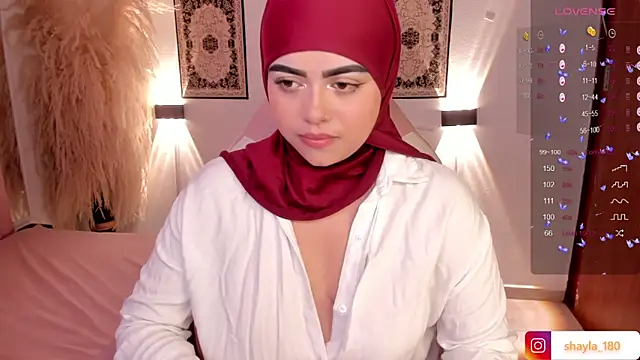 shayla 18 online show from February 11, 2025, 7:59 pm