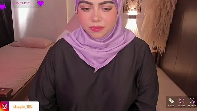 shayla 18 online show from December 2, 2025, 7:15 pm