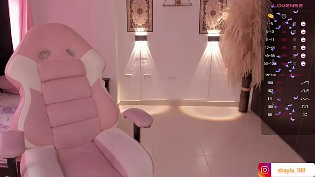 shayla 18 online show from February 22, 2025, 9:26 pm