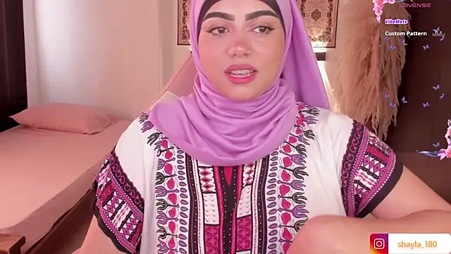 shayla 18 online show from March 19, 2025, 8:22 pm