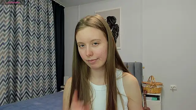 Peggy Beauty online show from March 10, 2025, 1:23 am