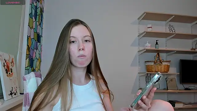 Peggy Beauty online show from November 5, 2025, 1:20 am