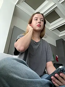 Snapshot of Nura_n_Sarah chatting on February 27, 2026, 5:18 am Nura n Sarah online show from February 27, 2026, 5:18 am