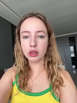 Nura n Sarah online show from November 5, 2025, 3:31 am