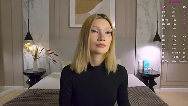 CarolReeves online show from July 7, 2026, 4:54 pm