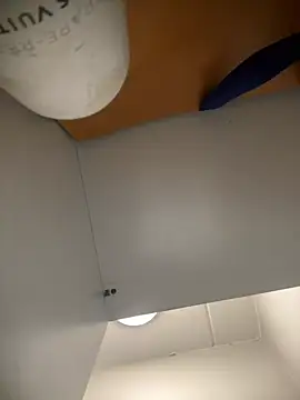 Neelo-Smith online show from September 21, 2025, 3:22 am