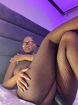 Neelo-Smith online show from June 5, 2026, 9:53 pm