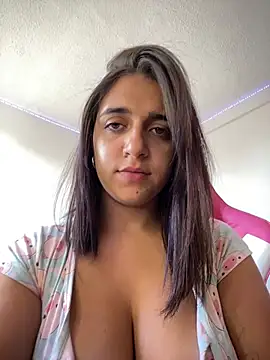 Alicia Ruiz online show from July 15, 2026, 7:32 pm