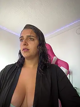 Alicia Ruiz online show from July 9, 2026, 8:08 pm