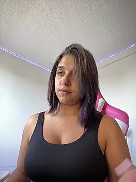 Alicia Ruiz online show from August 7, 2026, 8:04 pm