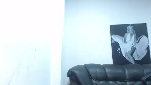 camilleDiaz16 online show from September 27, 2025, 6:14 pm