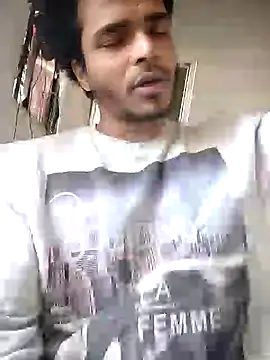 Snapshot of rounakhunk chatting on January 17, 2025, 6:36 am rounakhunk online show from January 17, 2025, 6:36 am