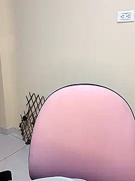 nammy  dirtyhott online show from October 16, 2025, 1:52 pm