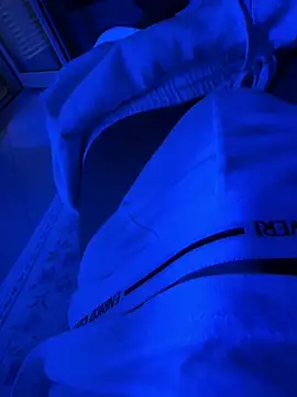 lovesme1212 online show from September 13, 2025, 12:27 pm