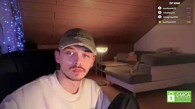 Snapshot of naked_psy chatting on February 13, 2025, 3:07 am naked psy online show from February 13, 2025, 3:07 am