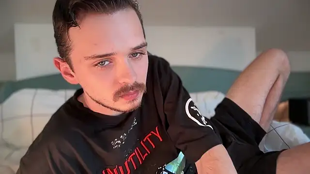 Snapshot of naked_psy chatting on January 25, 2025, 1:52 pm naked psy online show from January 25, 2025, 1:52 pm