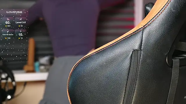 BlueCherryy online show from September 22, 2025, 6:36 pm