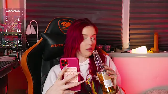 BlueCherryy online show from October 13, 2025, 5:58 pm