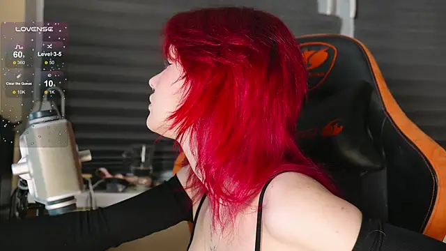 BlueCherryy online show from November 11, 2025, 6:58 pm