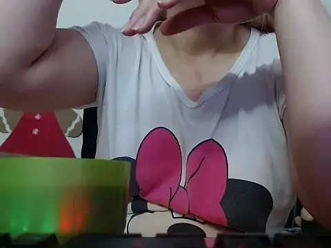 Snapshot of 69liamilk69 chatting on October 24, 2025, 5:50 am 69liamilk69 online show from October 24, 2025, 5:50 am