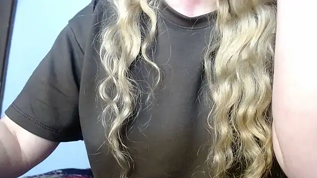 Snapshot of 69liamilk69 chatting on February 18, 2025, 7:43 am 69liamilk69 online show from February 18, 2025, 7:43 am