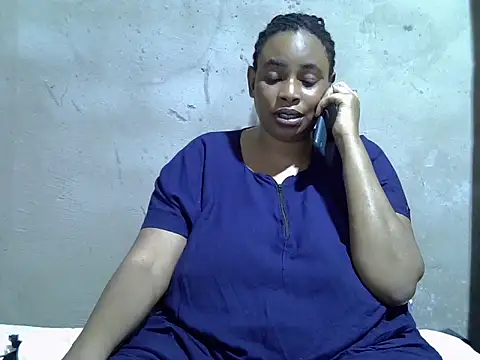 Snapshot of fat_creamy_pus chatting on February 18, 2026, 7:10 pm fat creamy pus online show from February 18, 2026, 7:10 pm