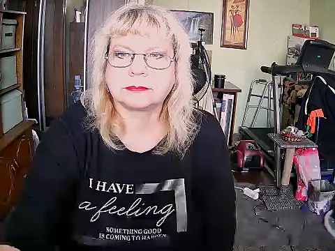 LOLA8888 online show from September 20, 2025, 10:53 am